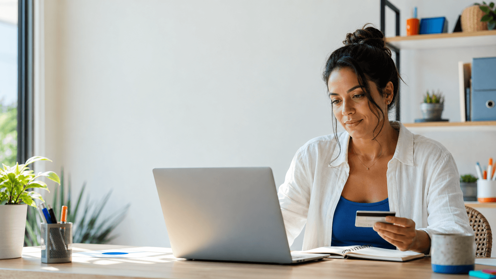 Freelancer escolhendo com clareza o plano para seu negócio